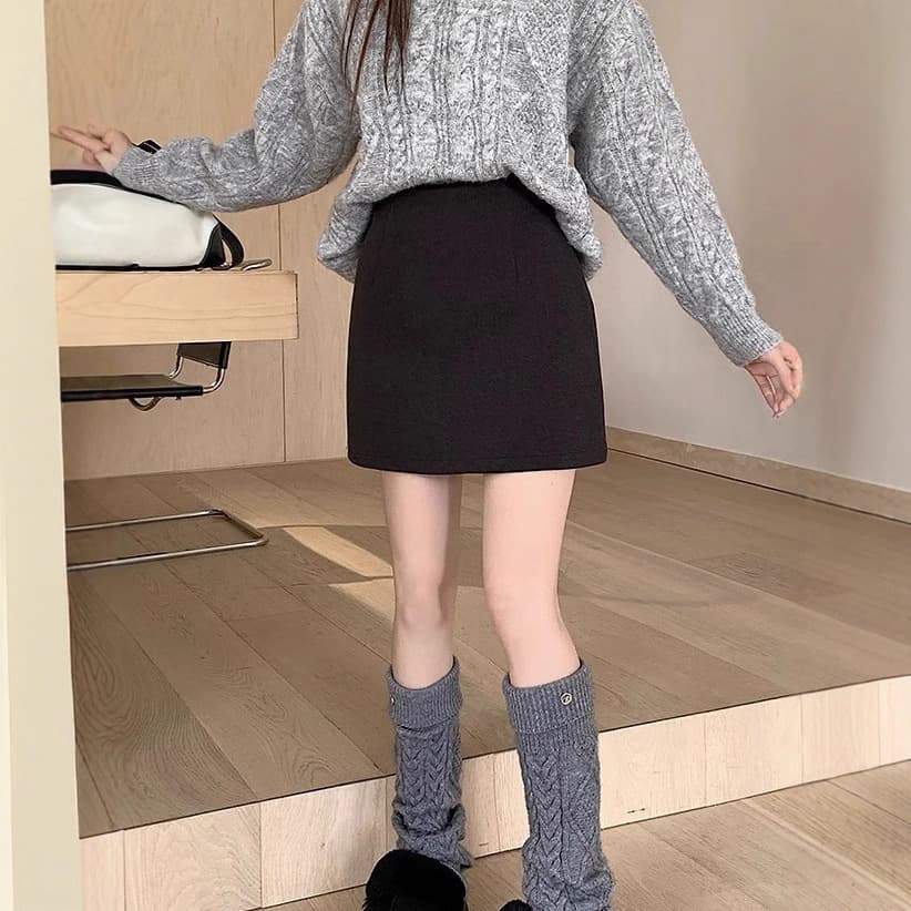 Autumn Winter Maternity Wool Blend Short Skirt with Attached Shorts Maternity Belly-Support Slimming Fit A-Line Pencil Skirt with Safety Shorts