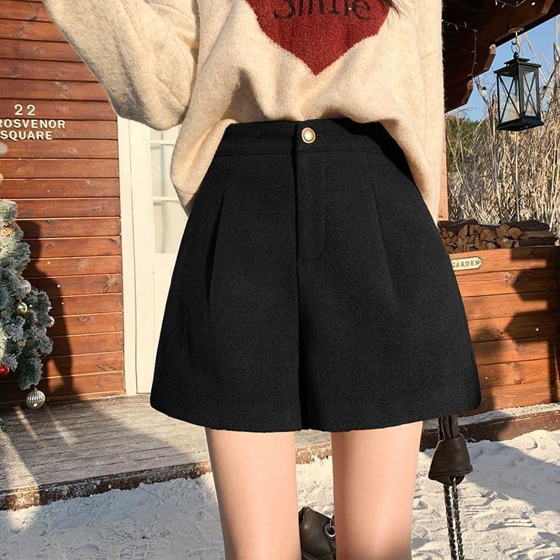 Wool Shorts for Women, Autumn/Winter 2025 New Outerwear Petite High-Waist A-Line Slimming Casual Loose Wide-Leg Boot Shorts
