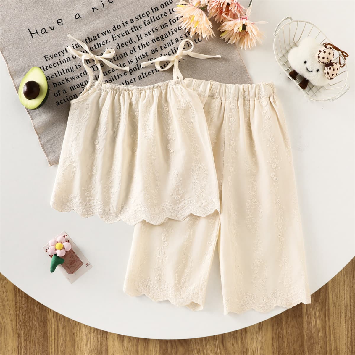 Summer new foreign trade children's clothing wholesale lace sleeveless suspender top + casual wide-leg pants for girls 2-piece set