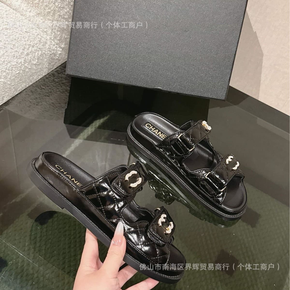 Guangzhou Luxury Brand Original Label Boutique Quality Genuine Leather Women's Shoes, Chanel-Style Velcro Thick-Soled Beach Sandals