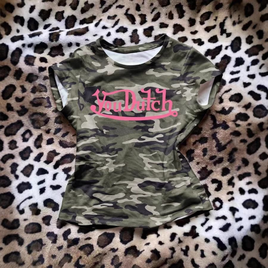 American Retro Summer Camo Pink Letter Print Short-Sleeve T-Shirt, Fitted Crop Top for Women, Street Style