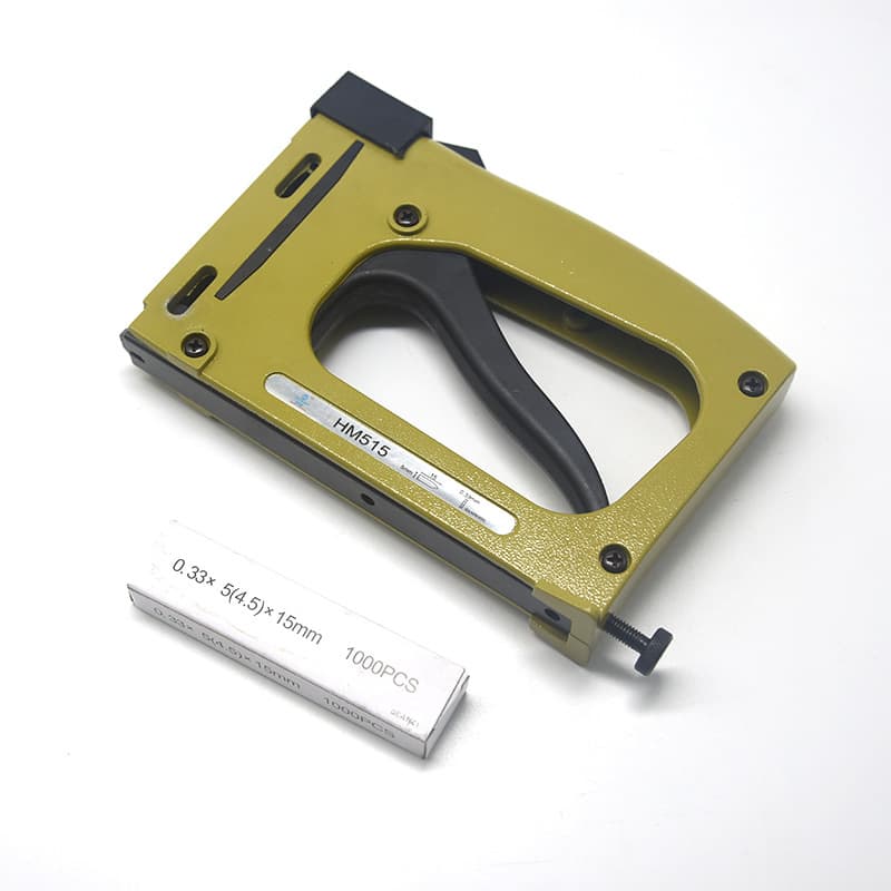 Photo frame nail gun Gebao manual melon seed nail gun picture frame back panel manual tool nail gun free 1000 pieces of nails
