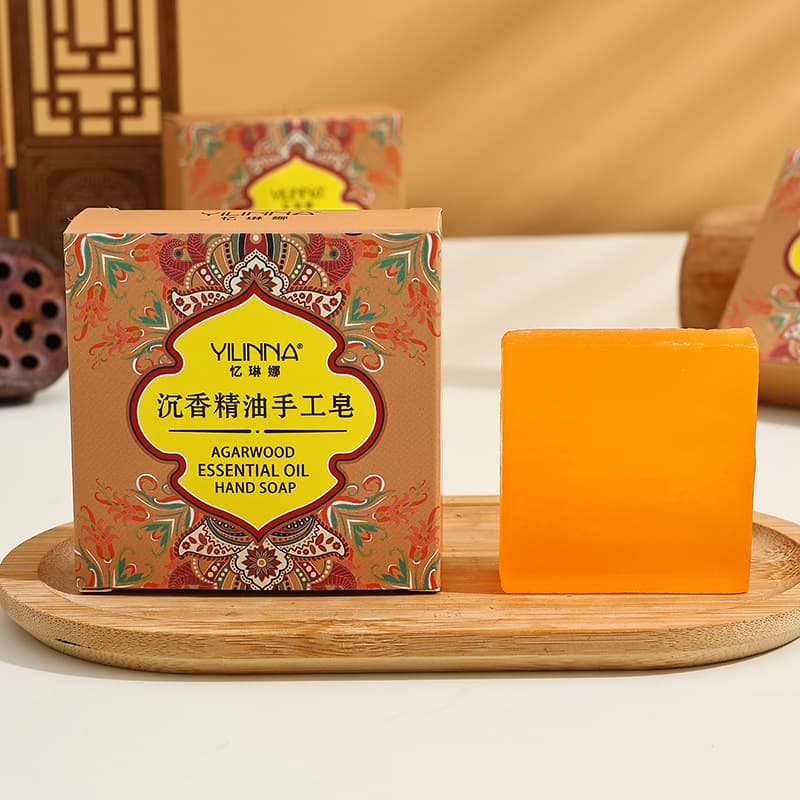 【Yilina】 Agarwood Soap, Agarwood Essential Oil Soap, Handmade, Cleansing and Moisturizing, 70g