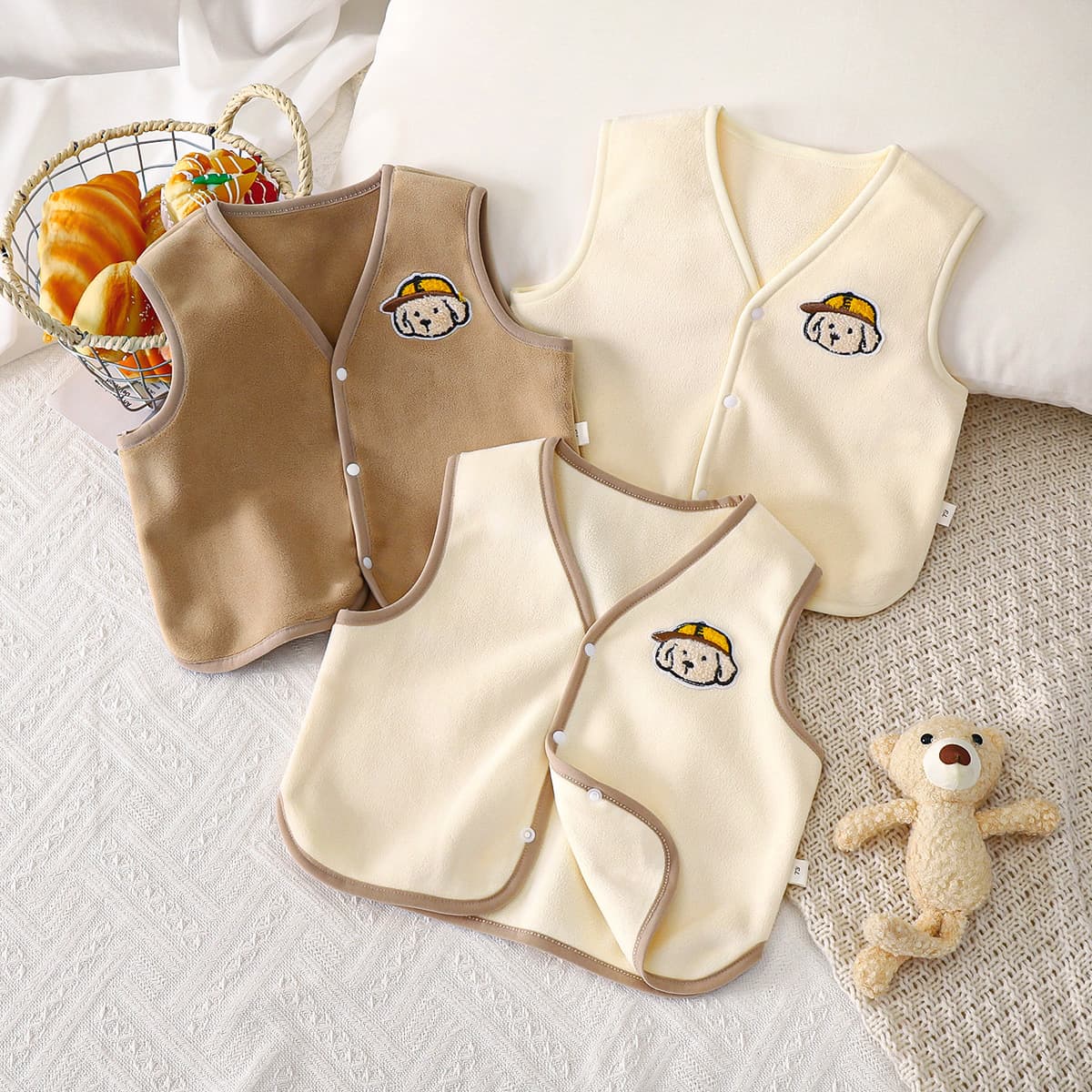 Baby Autumn and Winter Fleece Vest, Unisex Children Warm Vest for Base Layer or Outer Wear, Plush Cardigan Waistcoat
