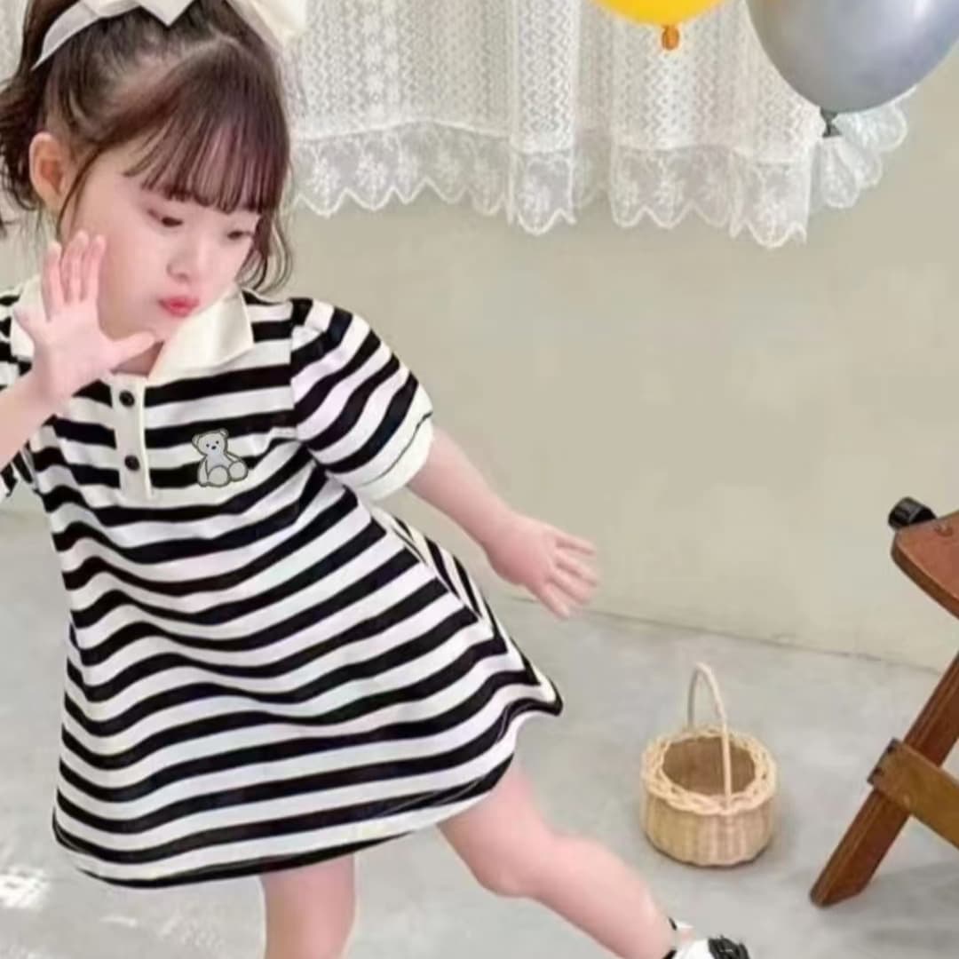 Girls short-sleeved skirt 2025 foreign trade children's summer dress black and white striped embroidered skirt mid-length top skirt