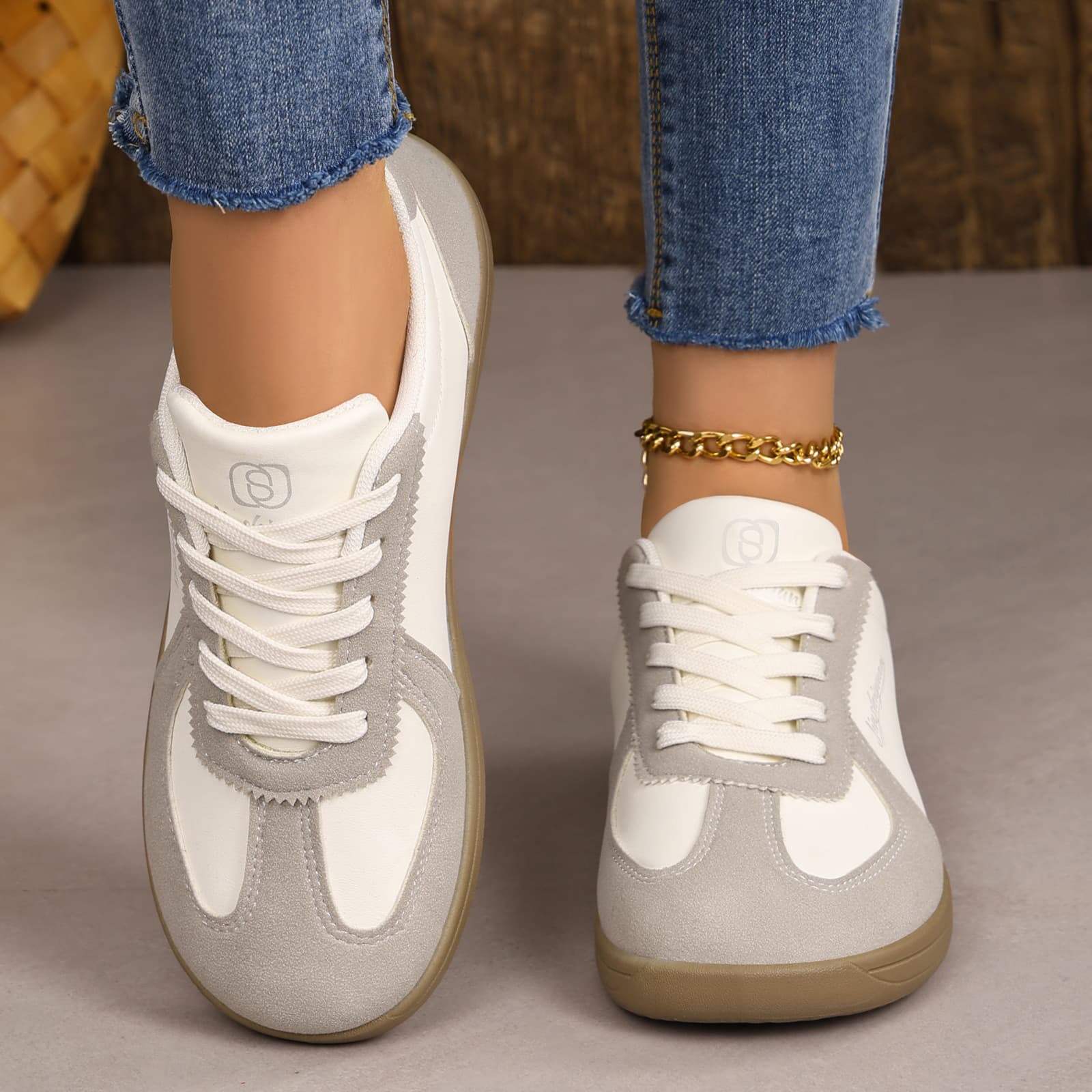 Women's Training Shoes 2026 Summer New Versatile Breathable Wide-Toe Casual Shoes Versatile Thick-Soled Sneakers Sports Shoes