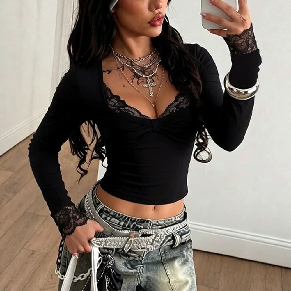 American retro pure lust style lace U-neck long-sleeved top women's slim short hot girl bottoming shirt wholesale
