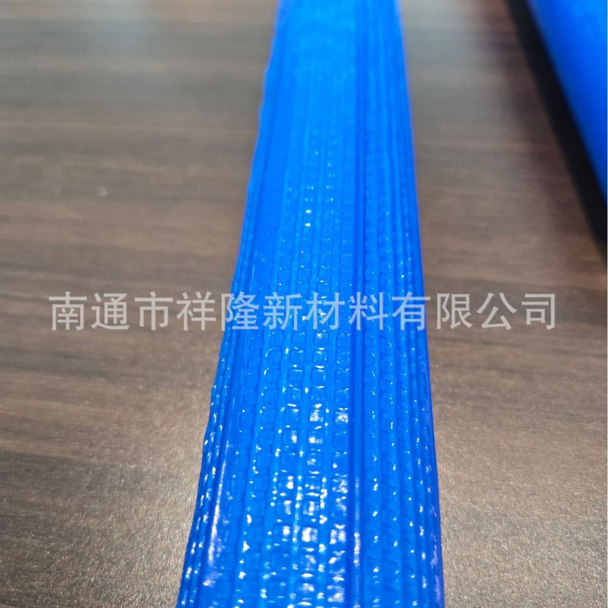 Custom processing EPE foam embossed insulation tube shockproof anti-drop anti-static factory direct sales