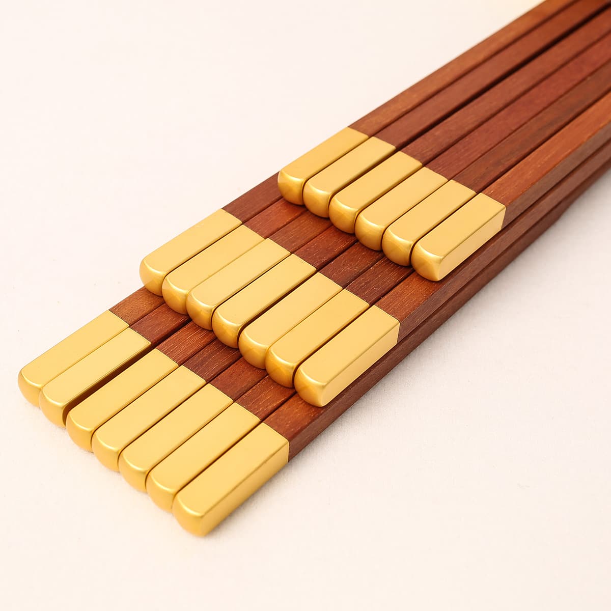 Rosewood Chopsticks Home Use Solid Wood Non-slip No Paint No Wax Tableware Red Sandalwood Chopsticks Wholesale for Street Stalls Carved LOGO