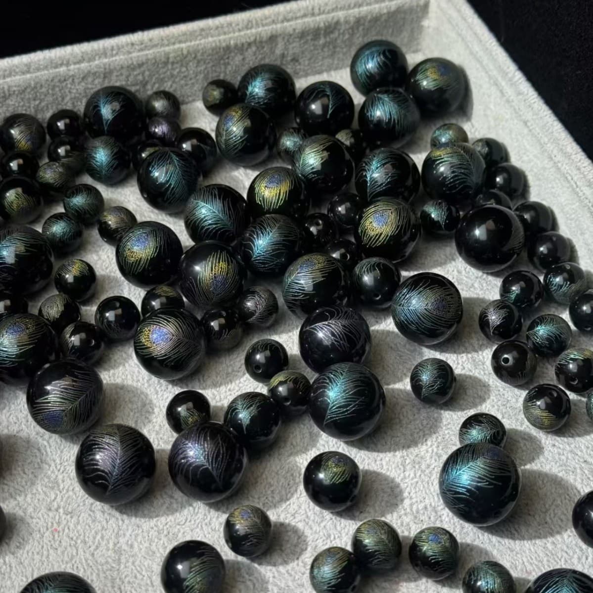 Factory Direct Sales: Intangible Cultural Heritage Opal High-End Lacquer Beads with Gold-Inlaid Craft, Colored Gold Feathers, Wholesale Bracelet Accessories, Dropshipping Available