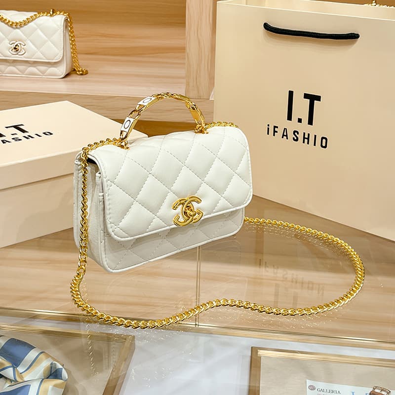 24 Genuine Leather Handbag Chain Crossbody Mini Square Bag Shoulder Mini Quilted Bag Street Fashion Lightweight