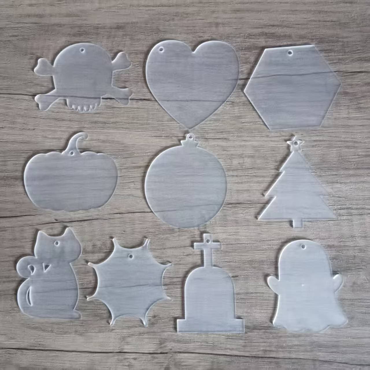 Cross-border exclusive transparent acrylic Christmas ornaments, DIY blank Christmas tree decorations, cut round pieces, tags, and discs.
