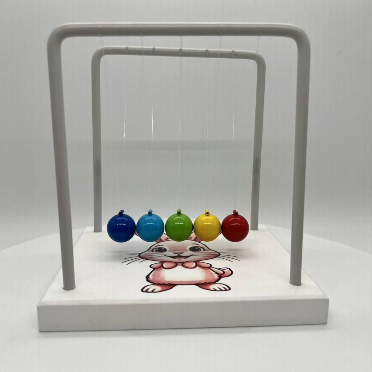 A09 MDF Colored Base Newton's Cradle - 17.4MM Painted Steel Balls + Painted Stand
