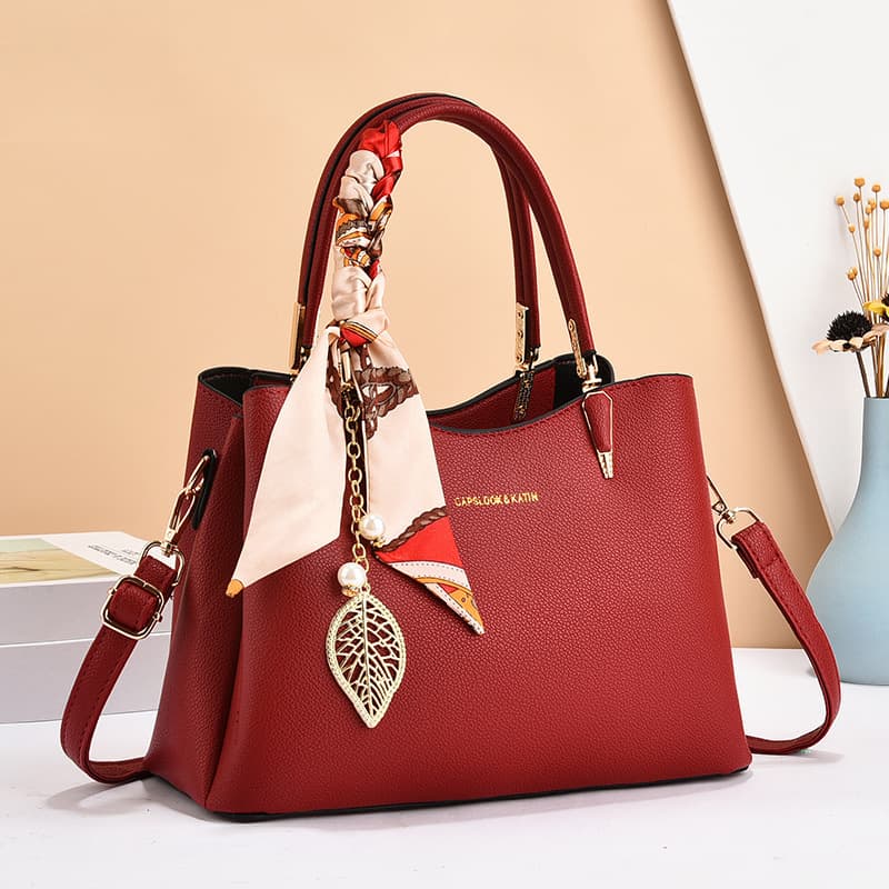 Taizhou Women's Handbag Shoulder Bag Tote Bag Mother's Day Gift Mom Style Crossbody Bag Commuter Bag
