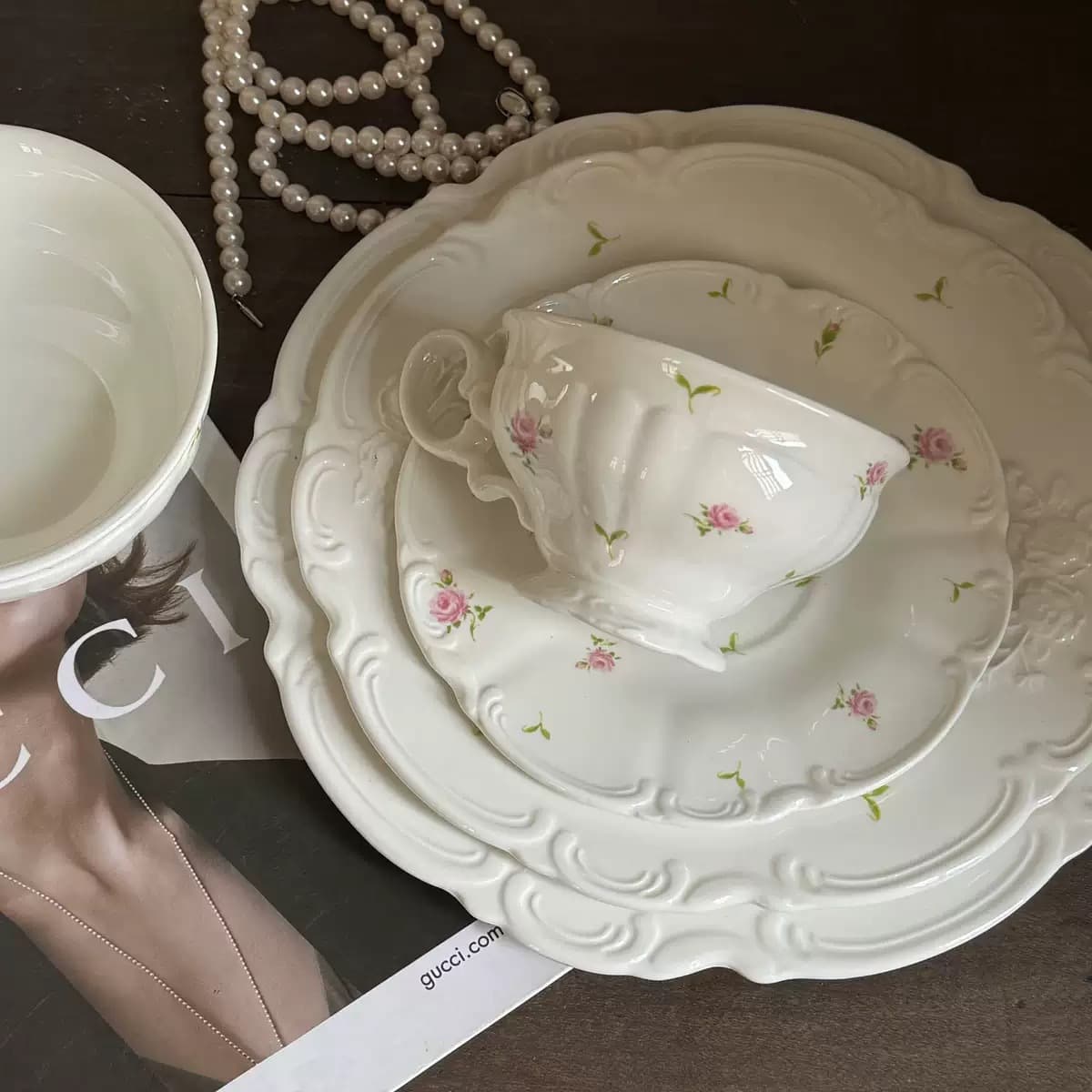 French Retro Lace Pink Rose Embossed Ceramic Plate Medieval Afternoon Tea Dessert Plate Western Food Home Plate