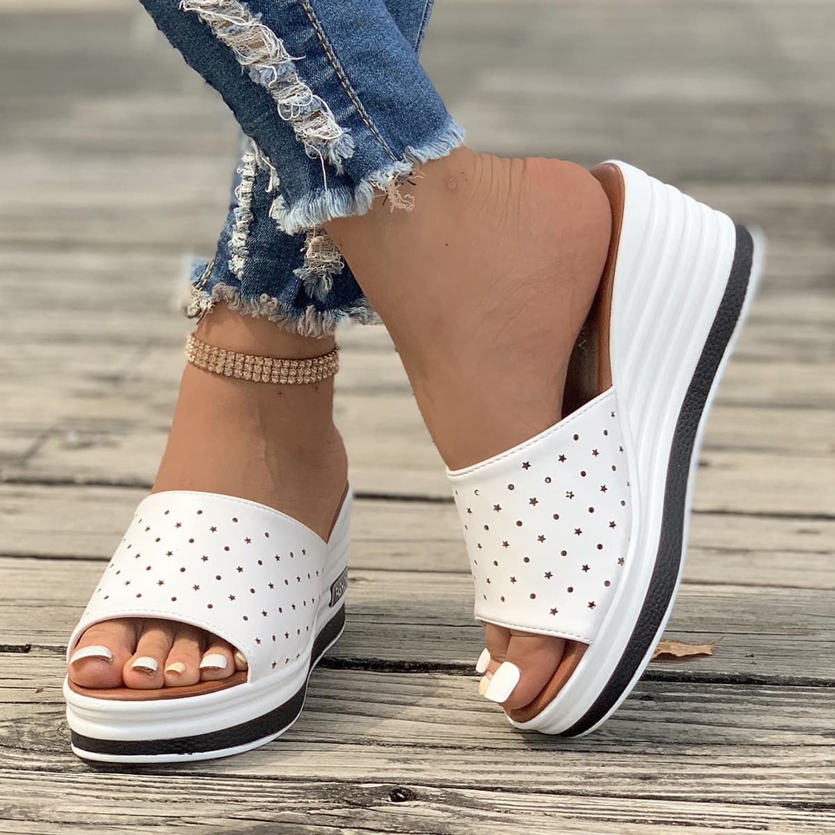 Summer New European and American Fashion Fish Mouth Wedge Heel Casual Foreign Trade Large Size Women's Single Strap Sandals