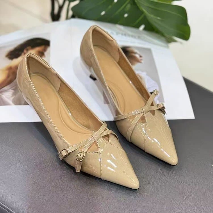Unique French Mary Jane Shoes Pointed Toe Thin Heel Hollow Soft Sole Kitten Heel Office Versatile Single Shoes for Dresses