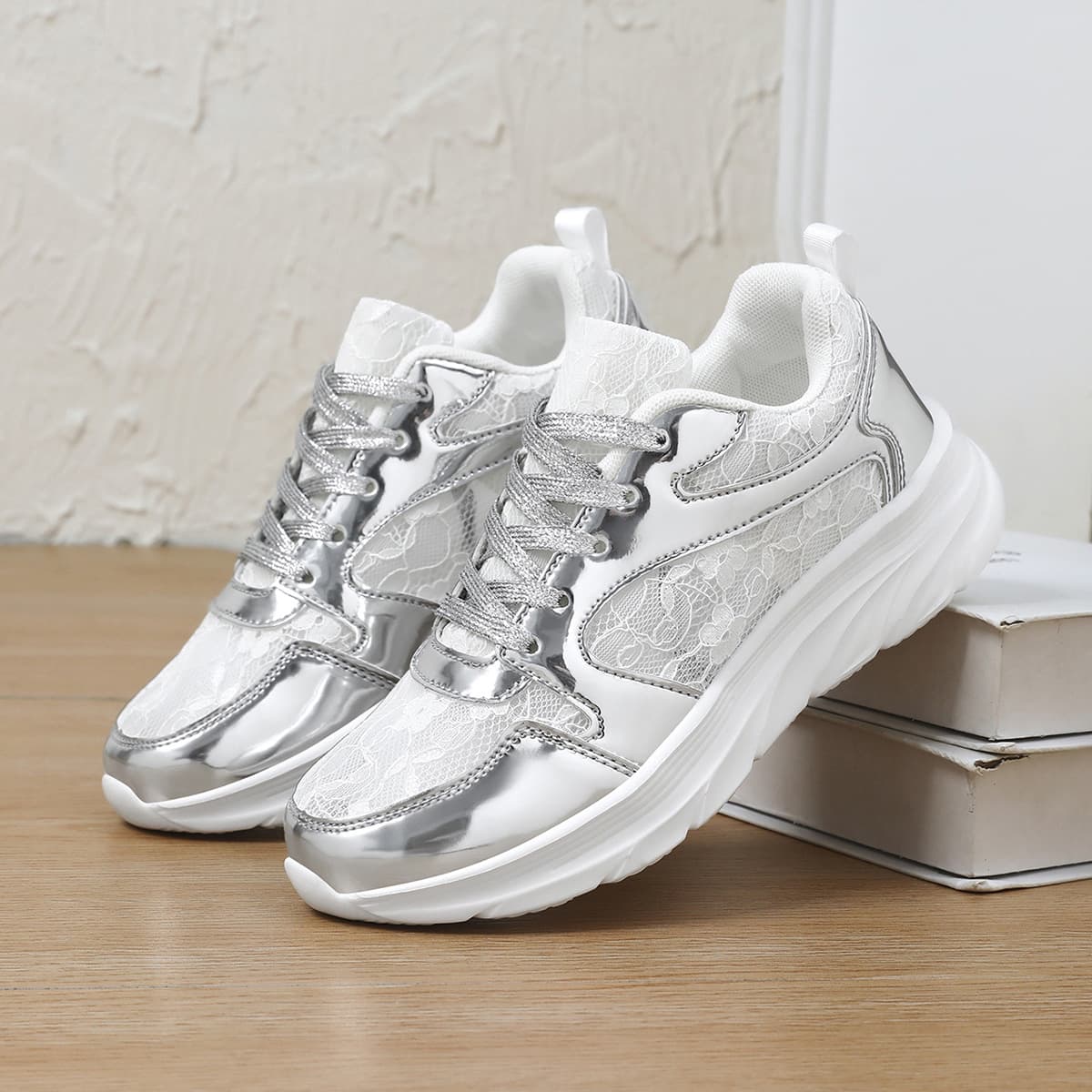 Lace Plus Size Women's Shoes Spring Autumn Mesh Casual Shoes Breathable Lightweight Outdoor Shoes Soft Sole Durable Sports Shoes