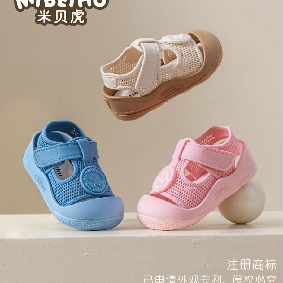 2026 New Children's Sandals Summer Boys Girls Baby Toddler Walking Shoes Breathable Toe Protection Anti-Collision Sandals Wholesale