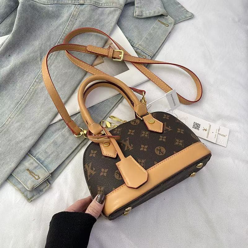 Crossbody Shell Bag for Women 2026 New Style Niche Elegant Premium Trendy Shoulder Bag Exquisite Compact Crossbody Bag