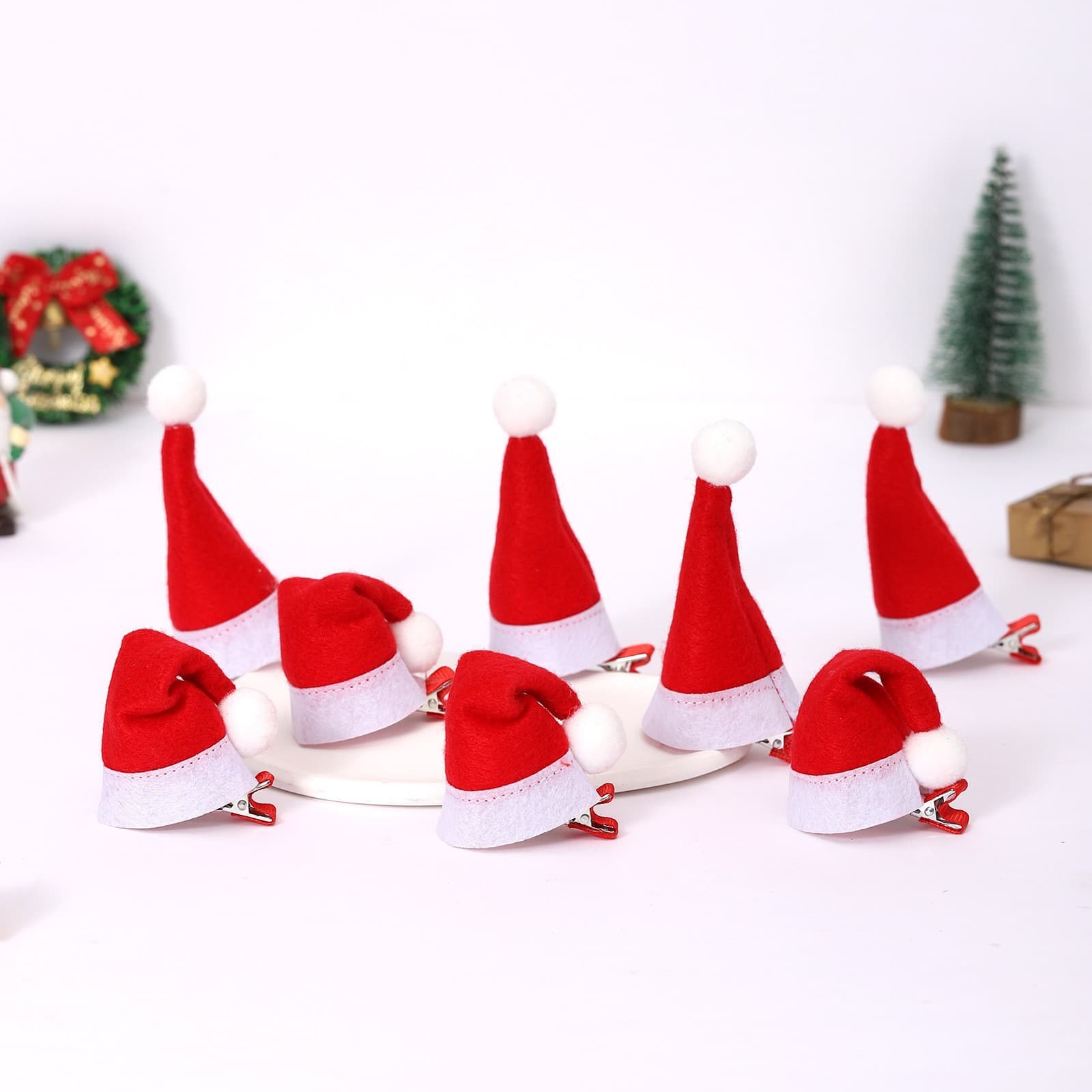 Cross-border New Christmas Hair Clips Classic Little Red Riding Hood Clip Festival Party Small Curved Hat Hairpin Creative Cute Drooping Hat Clip