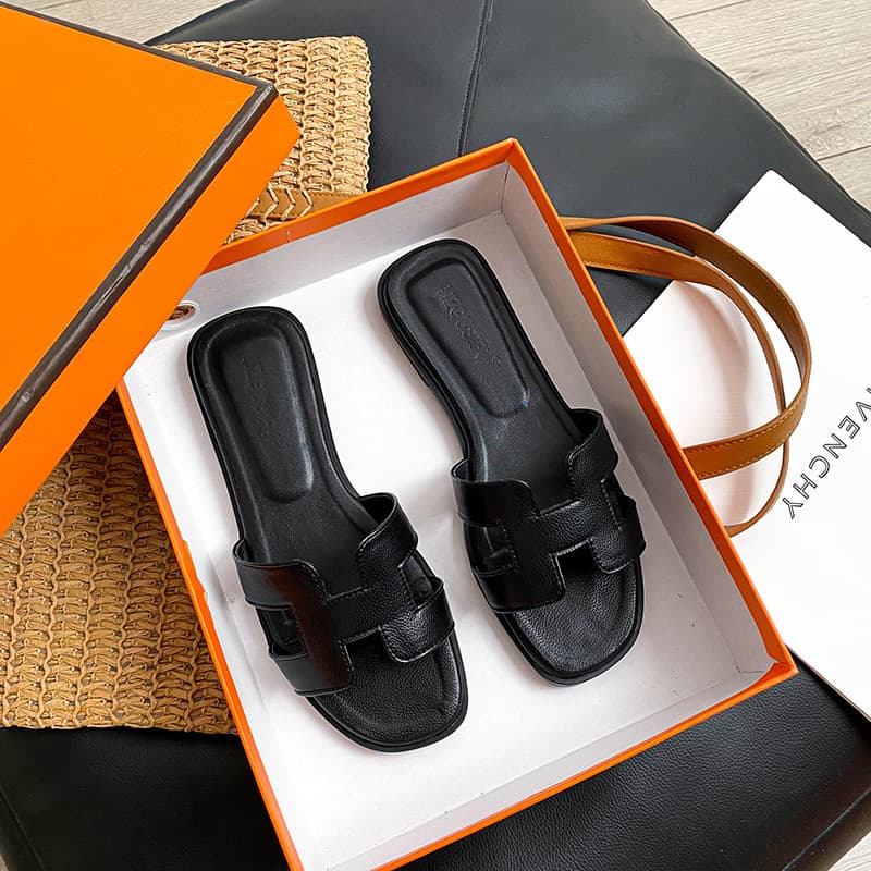 Lychee Pattern Slippers for Women, 2026 New Summer Fashion Versatile Flat Comfortable Flip Flops, Internet Celebrity Beach Travel