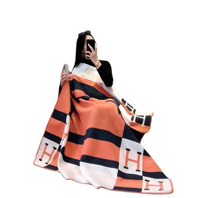 Autumn/winter European and American new H-letter color-block plaid wool blend blanket, air-conditioning shawl, warm and thickened