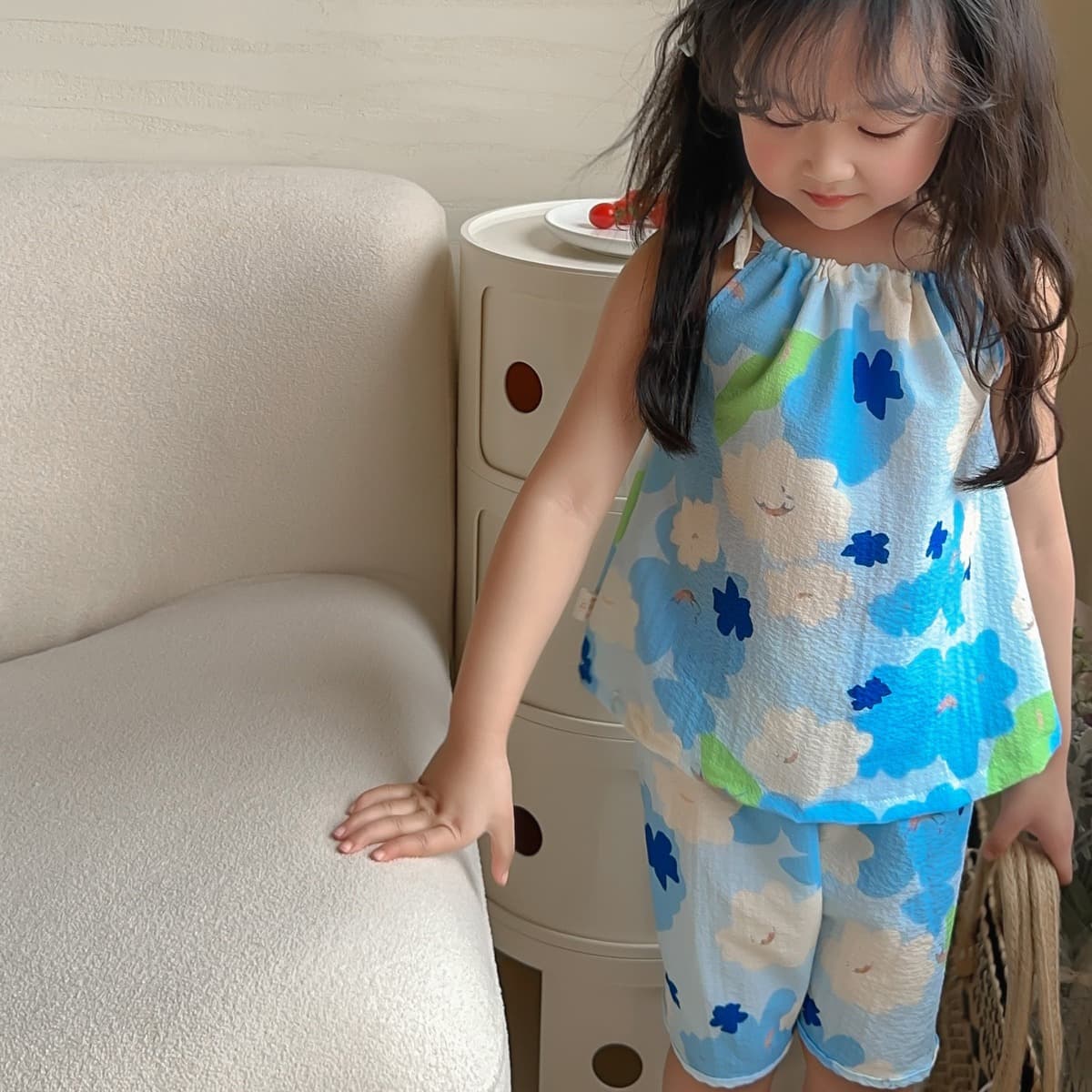 Summer new baby girl two-piece set, blooming oil painting style, girl's summer suit, western-style suspenders, culottes, internet celebrity