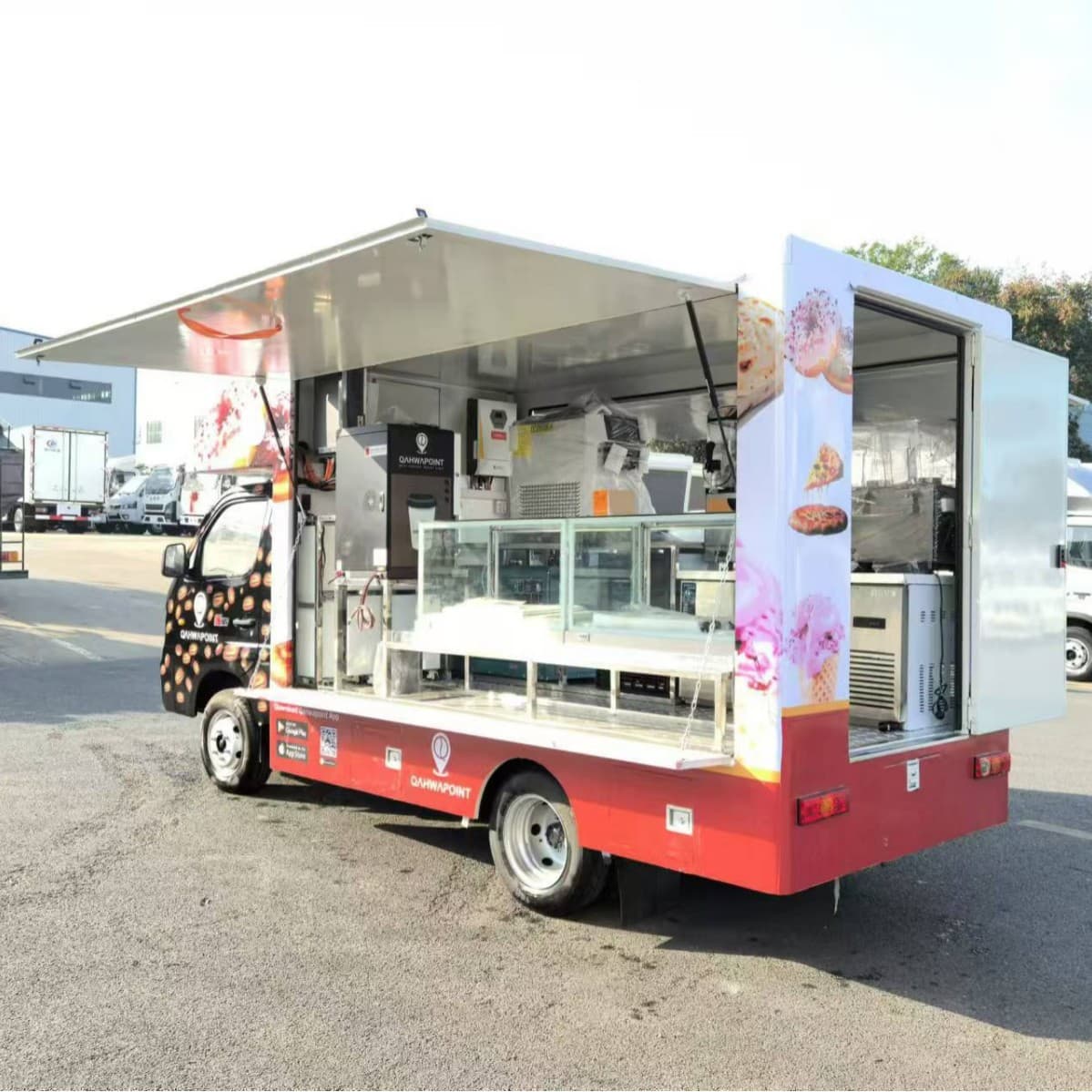 Outdoor promotional advertising trucks, ice cream and cold drink vehicles, night market mobile barbecue stalls, dedicated cars for catering startups.
