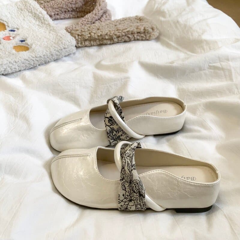 French Thick-Soled Birkenstock Closed-Toe Half Slippers for Women Summer 2026 New Style, Slip-On Evening Shoes for Dresses, Sandals