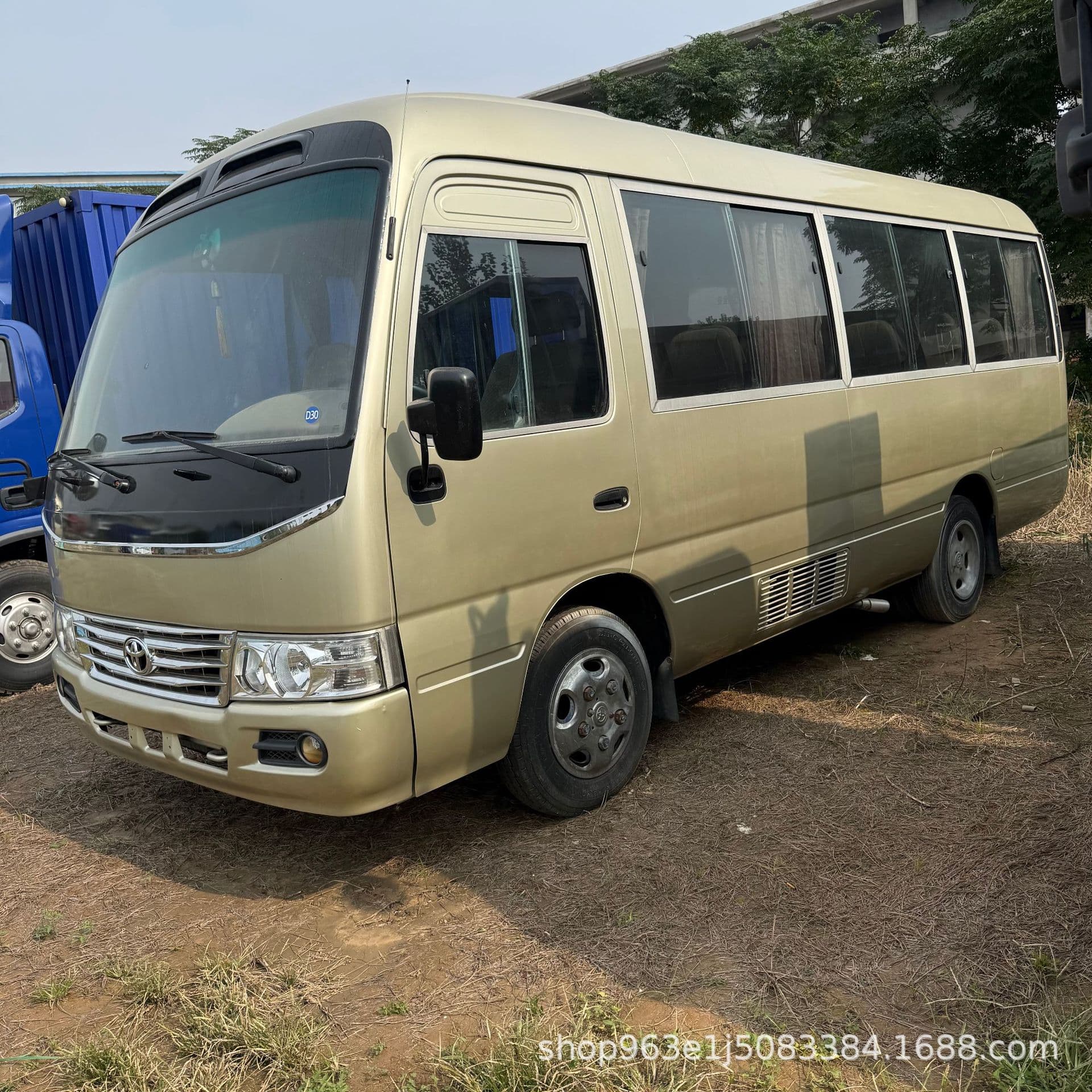 Export used bus, Toyota Coaster gasoline bus, 19-seater, 23-seater, National III bus