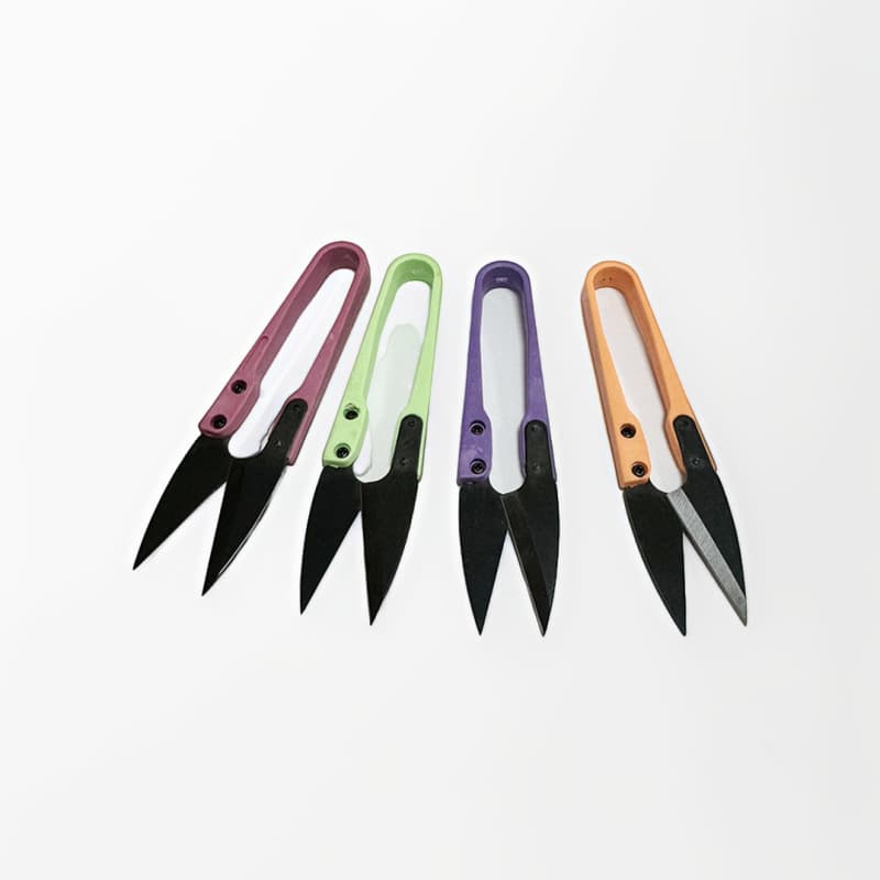 Wholesale household U-shaped thread snips, hand sewing carbon steel thread trimming scissors, for cross-stitch factory use small scissors