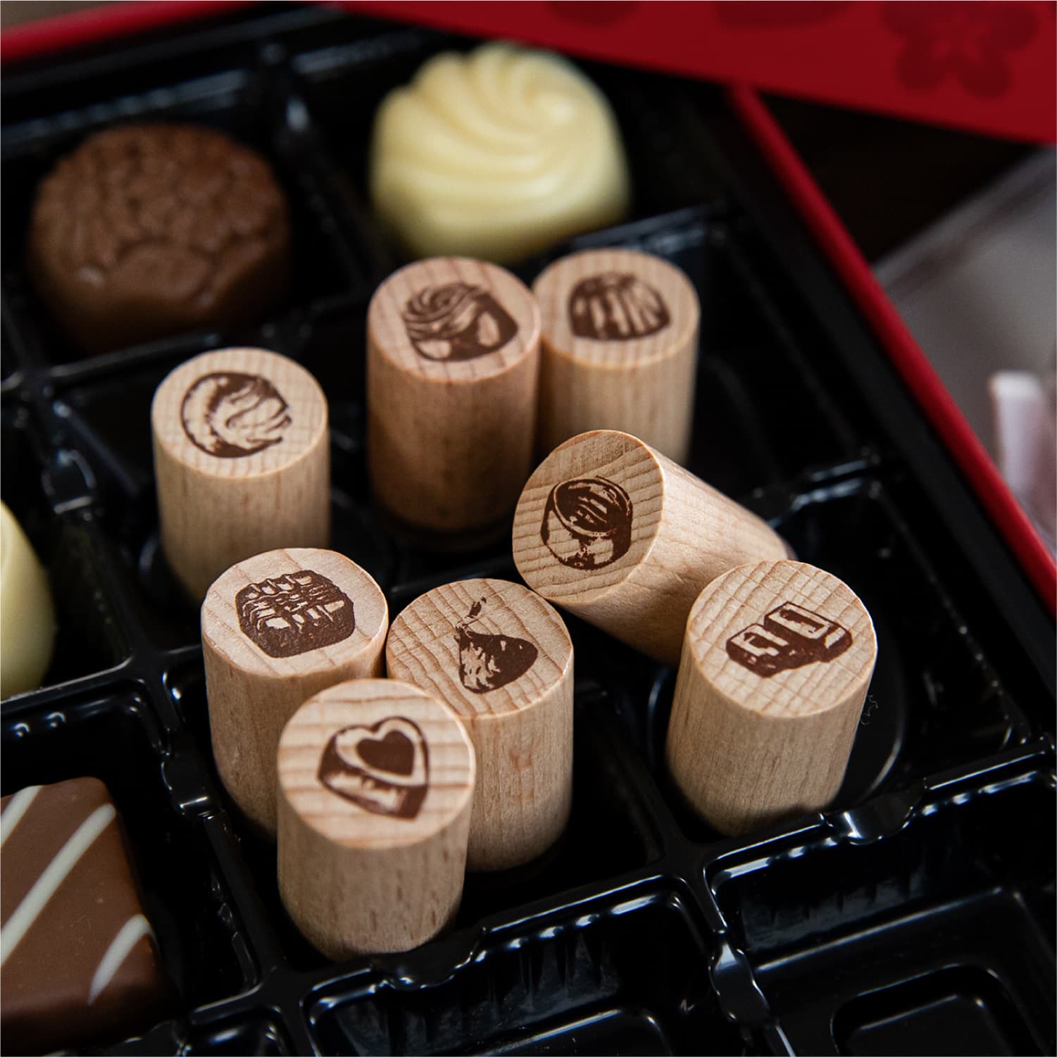 Momo Beech Wood Stamp Little Dessert House Series Vintage Chocolate Stamp Basic Versatile Journal Decoration Stamp