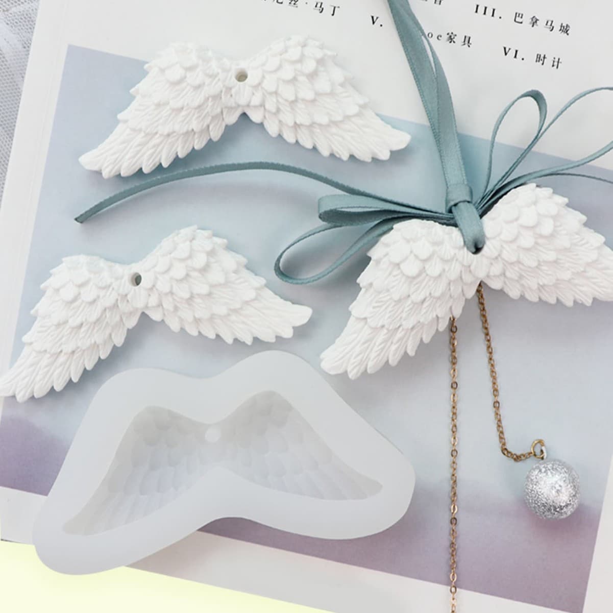 Angel wings aromatherapy plaster silicone mold car pendant decoration diffuser stone DIY material wings glue mold