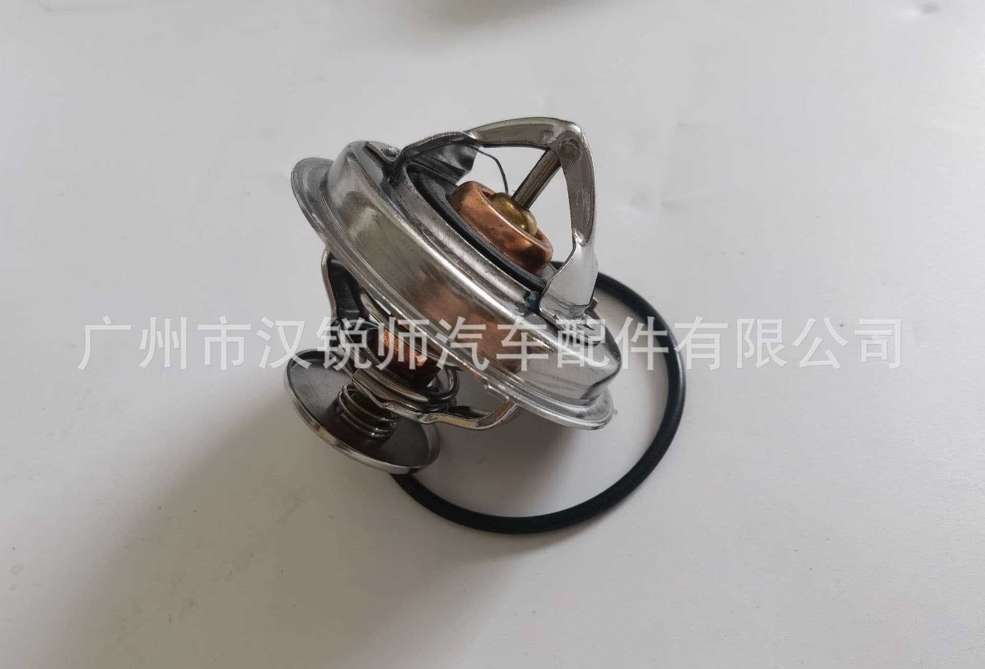ME996364 Thermostat Assembly for Mitsubishi CANTER FUSO Canter 4D33 4D34 Light Truck Engine
