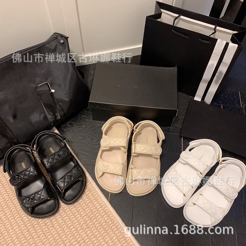 Summer Velcro Slippers for Women, Casual Outdoor Flat Shoes, Versatile Diamond Pattern Thick Sole Round Toe Beach Roman Open Toe Sandals