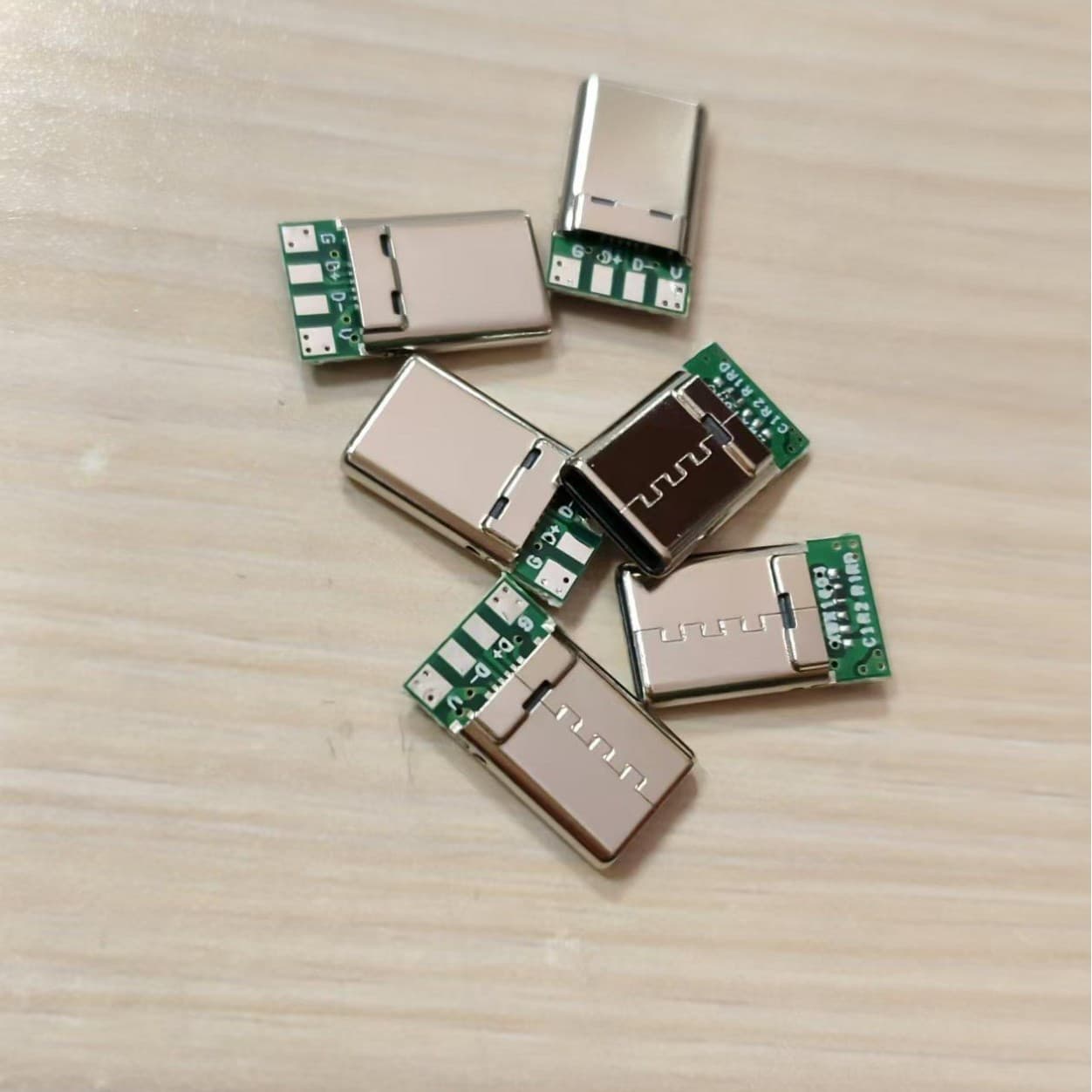 TYPE-C 4-core data welding wire injection molded male plug USB data connector