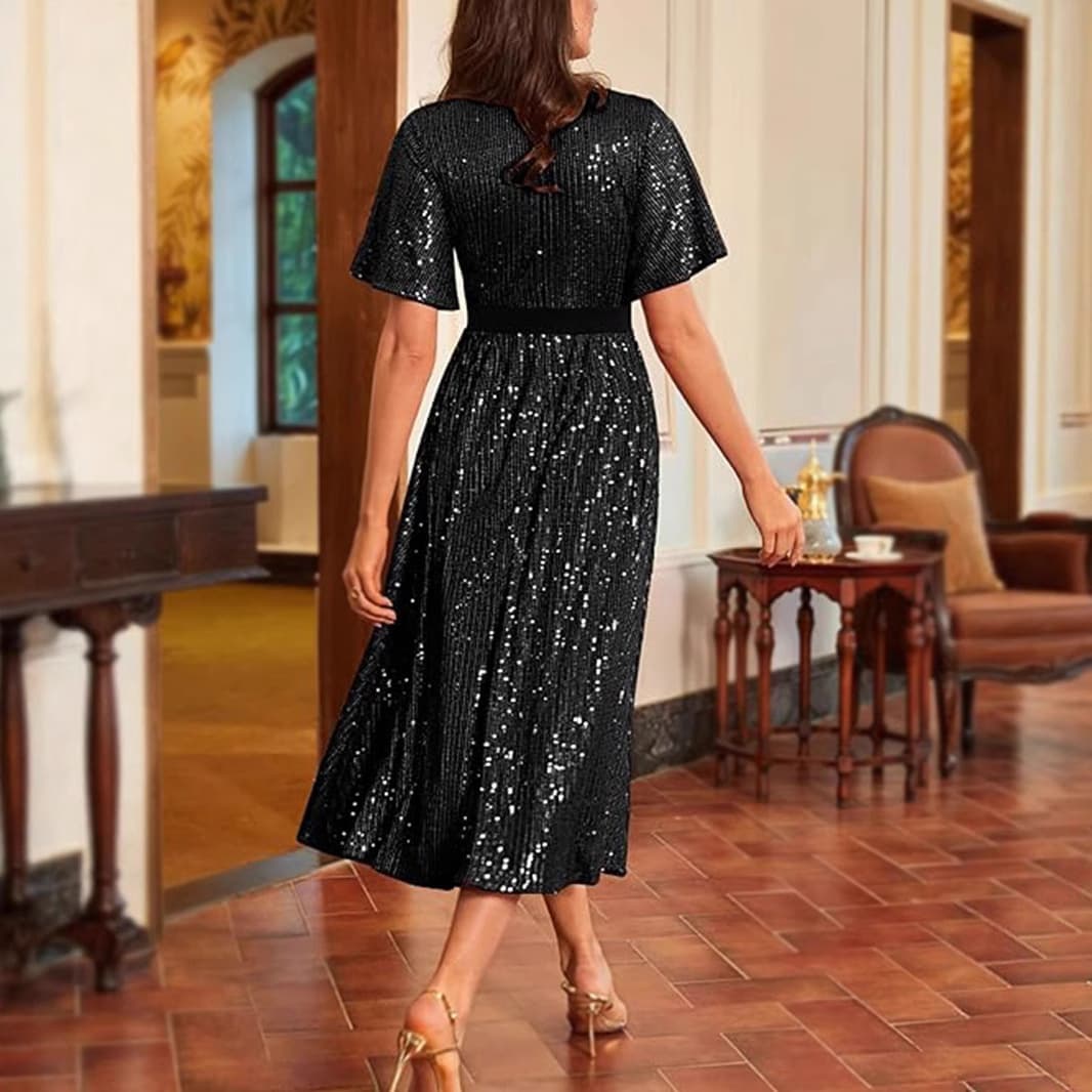 European and American wholesale evening gowns for performances, banquets, and formal occasions, flattering fit for hosts