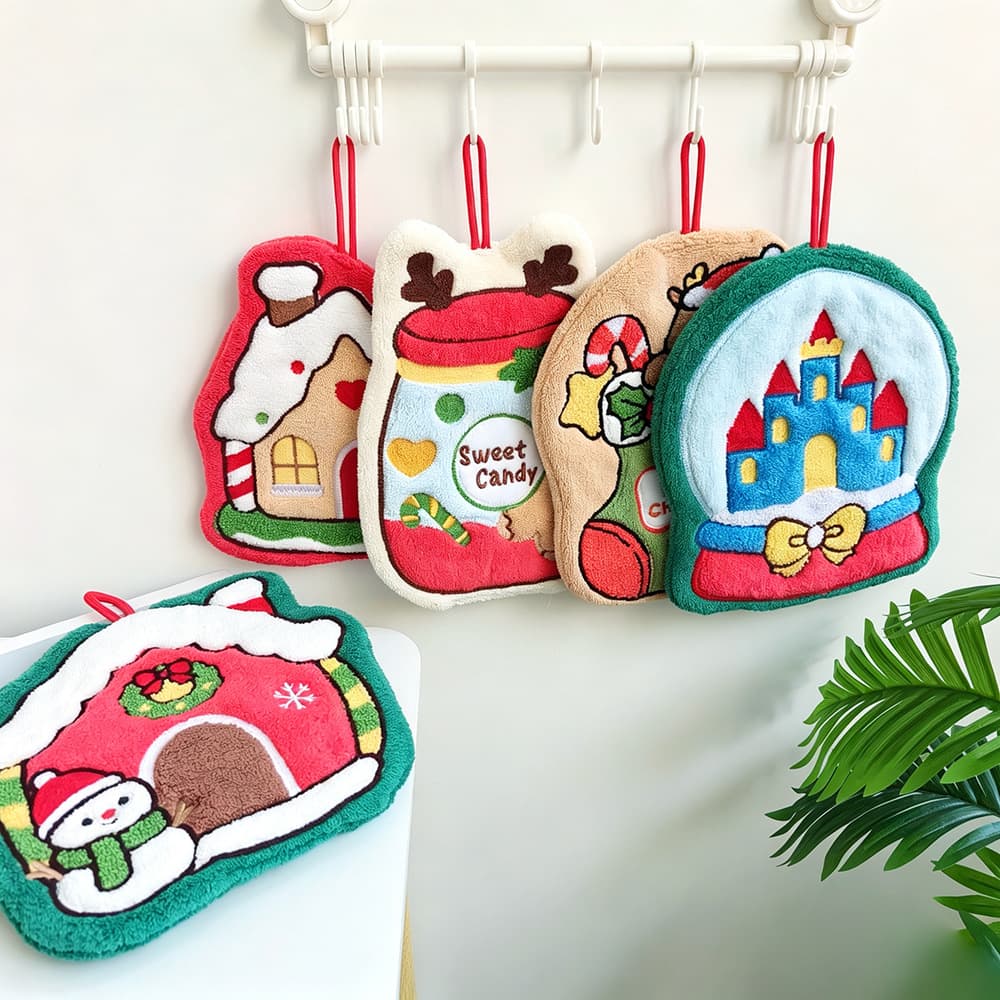 Cross-border supply 26 new Christmas hand towels hangable coral velvet towel kitchen water-absorbent quick-drying cartoon cute
