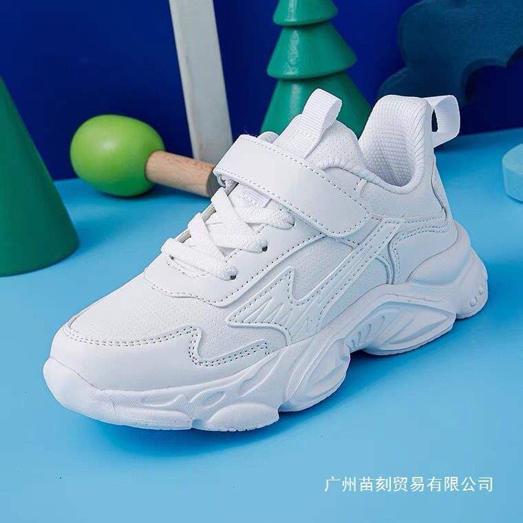 Children's White Sports Shoes for Boys and Girls, Soft Sole Mesh Breathable Travel Sneakers for Primary School Students