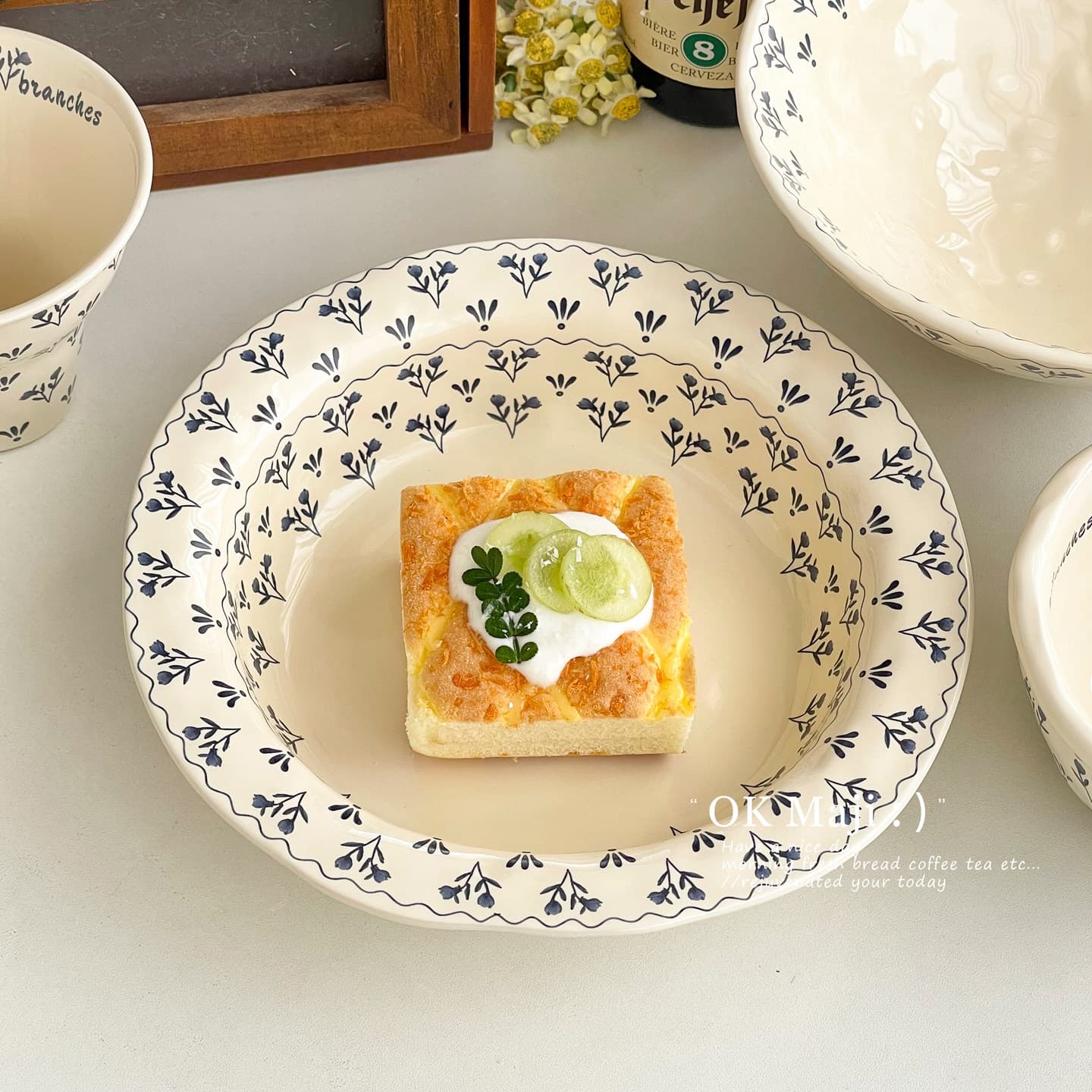 Beautiful fruit plate bowl for home use 2026 new breakfast plate ceramic straw hat plate deep plate afternoon tea dessert plate