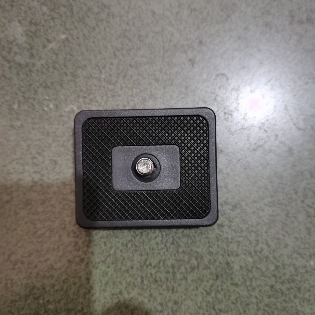 Weifeng Tripod Three-Legged Stand Universal Tripod Head 628 Quick Release Plate
