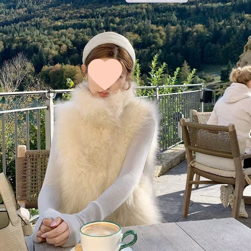 Height-enhancing structured women's jacket, faux fur fox hair, stiff and versatile vest, non-shawl dropped shoulder feel.