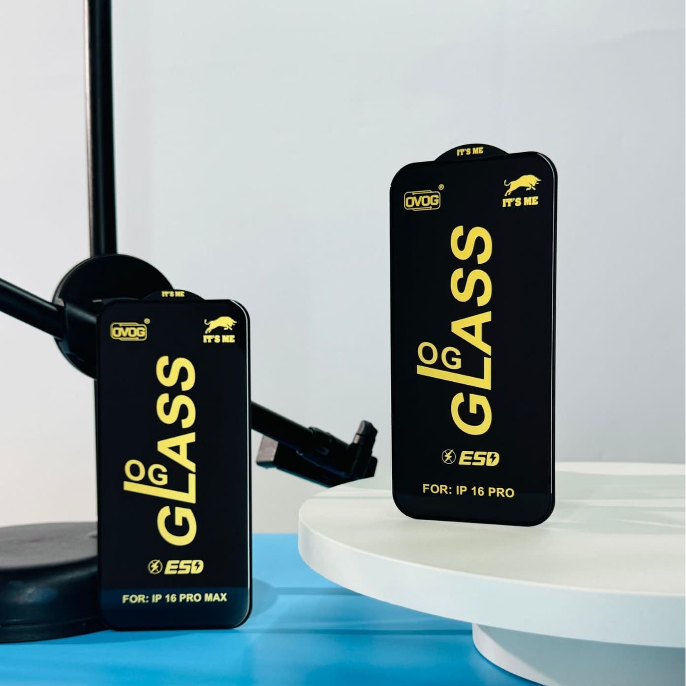 It is me OG Full Screen High Aluminum Silk Screen Glass Factory Phone Screen Protector Compatible with iPhone 14 Pro Max