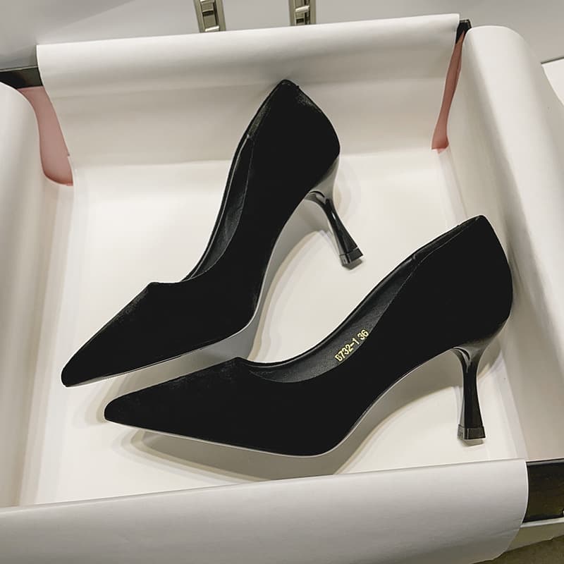 Black versatile high-heeled shoes for women 2025 new stiletto niche design not tiring toe professional shoes for women