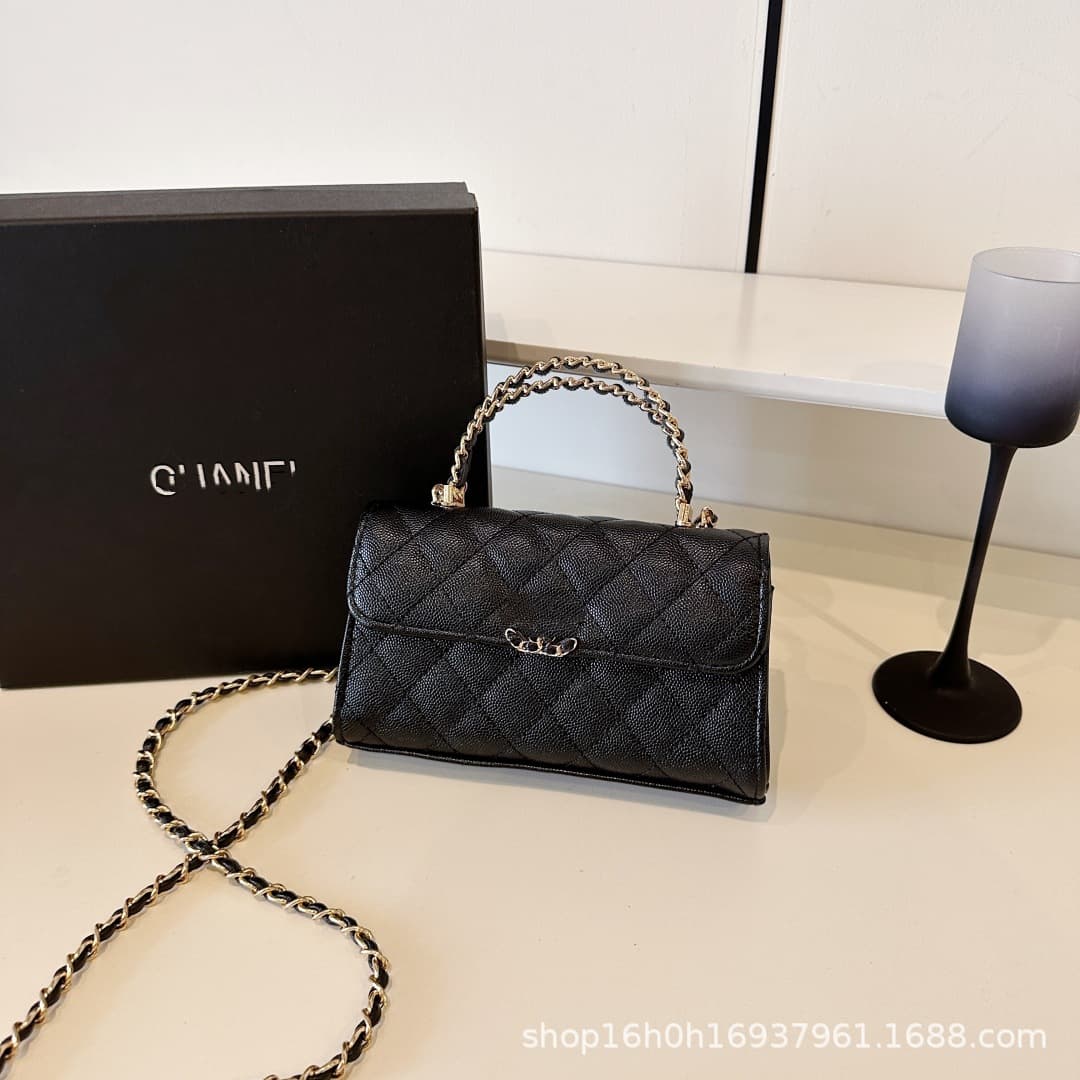 【Foreign Trade Wholesale】Xiangjia's New Enamel Metal Handle Small Bag, Caviar Handbag, Large Capacity Crossbody Bag