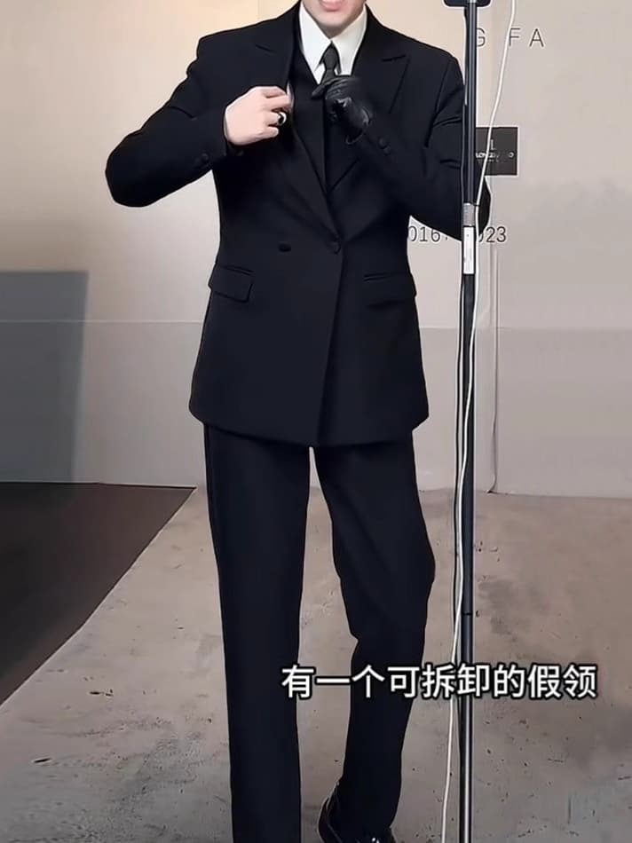 Spring/Autumn Minimalist Premium Suit Jacket for Men, Korean-style Casual Light Luxury Design, Business Black Blazer