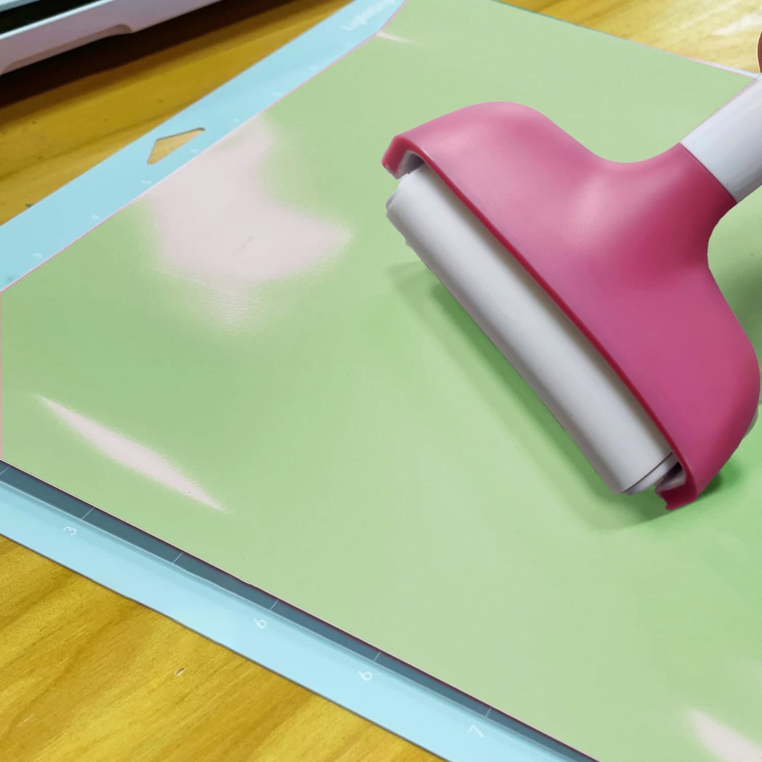 Cricut Vinyl Weeding Tool Roller Stamping Roller DIY Paper Roller for Crafts and DIY