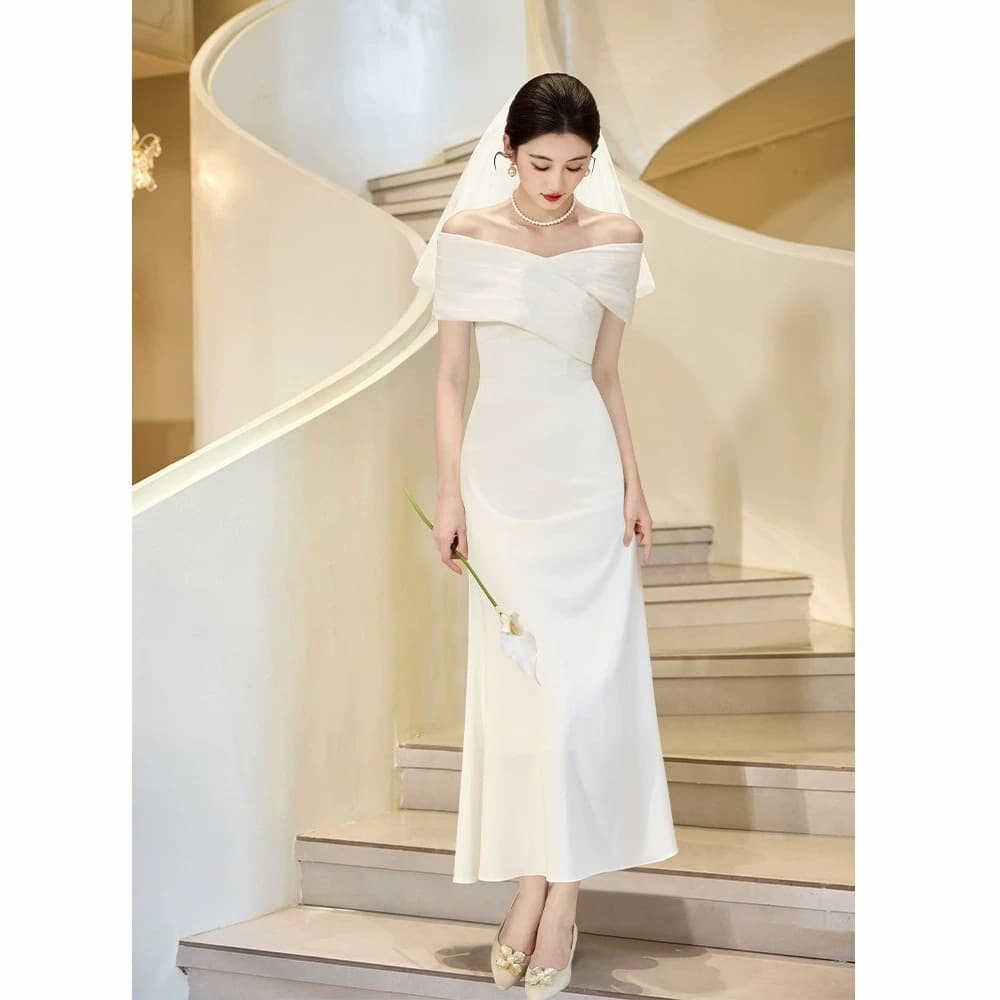 French-style Light Wedding Dress with Off-Shoulder Neckline, White Small Dress for License Registration, Travel Photography, Engagement, and Casual Ceremony