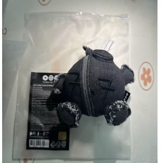 In Stock BTS Bulletproof Boy Scouts Black Bomb Plush Keychain Charcoal Keychain Pendant Official Same Style